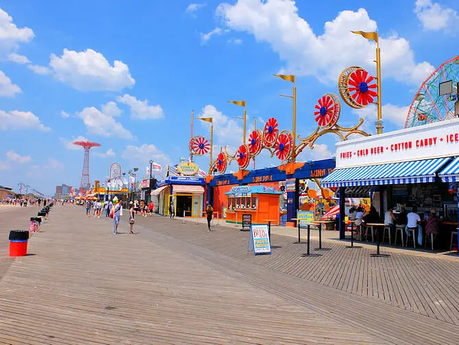 Things to do and see in Coney Island - Boardwalk
