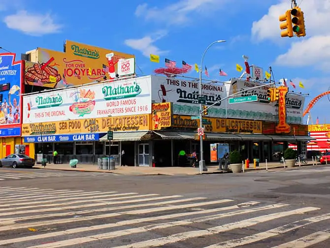 Things to do and see in Coney Island - Nathan's Hot Dog