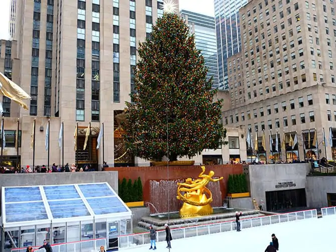 Things to do and see in Midtown Manhattan - Rockefeller Rink