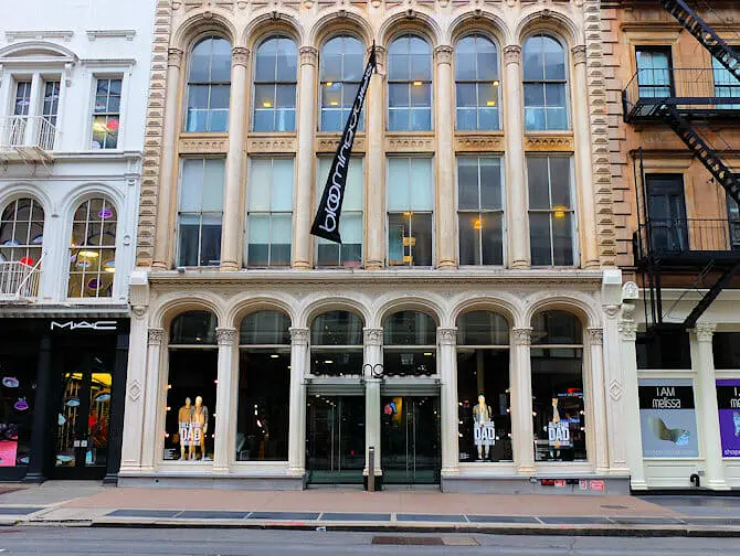 Bloomingdale's in NYC - Brown Bag