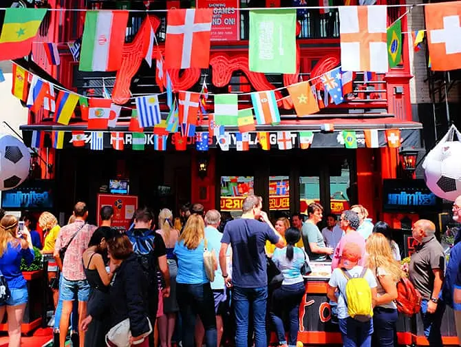 Best Bars to Watch Football in New York