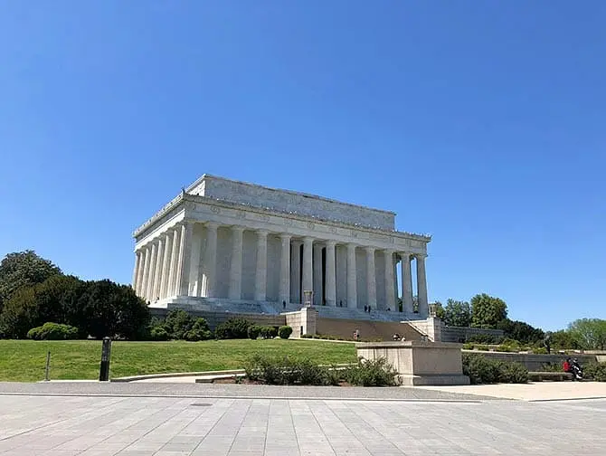 New York to Amish Country, Philadelphia and Washington D.C. 2-day trip - Lincoln Memorial