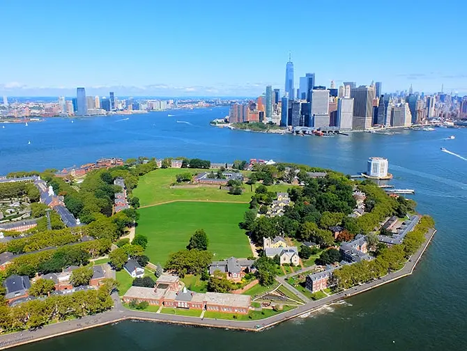 New York Helicopter Tour Routes - Governors Island