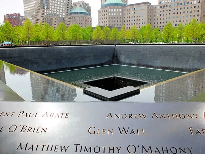 Private Walking Tour in New York - 9/11 Memorial