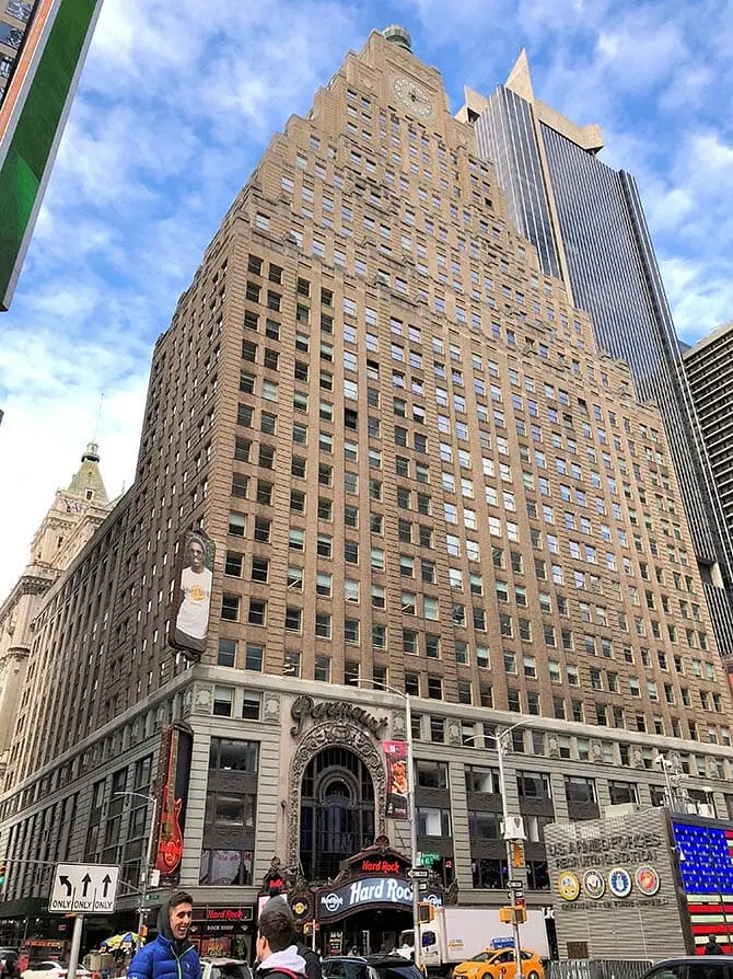 Superheroes Tour in New York - The Daily Planet