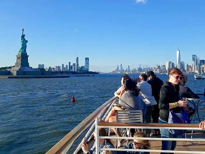 Happy Hour Cruise in New York
