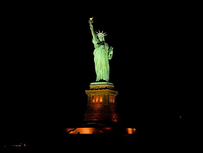 Christmas Spirit Cruise in New York - Statue of Liberty