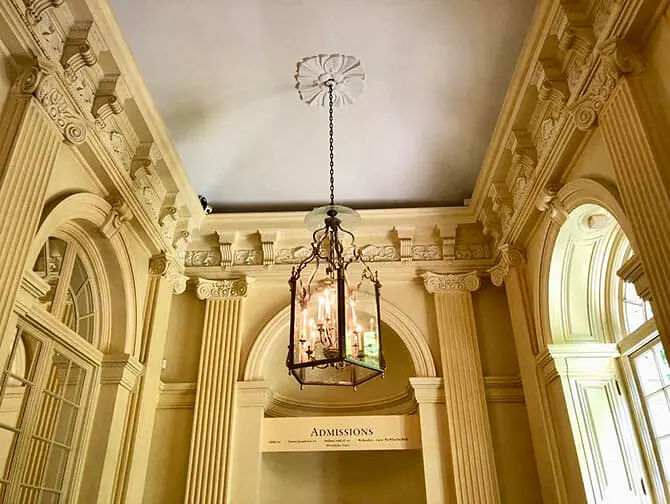 The Frick Collection in New York - Ceiling