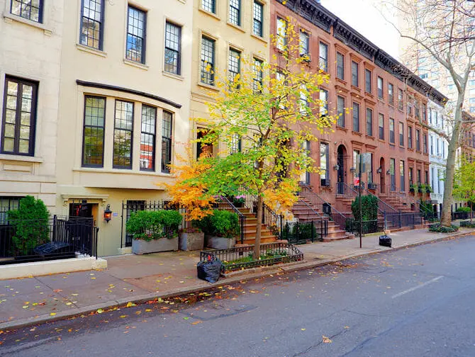 Things to do and see in the Upper East Side - Houses