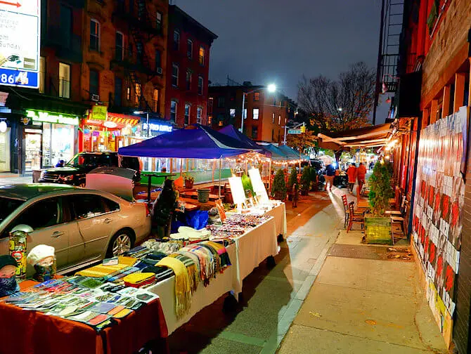 Things to do and see in Williamsburg - Bedford Avenue