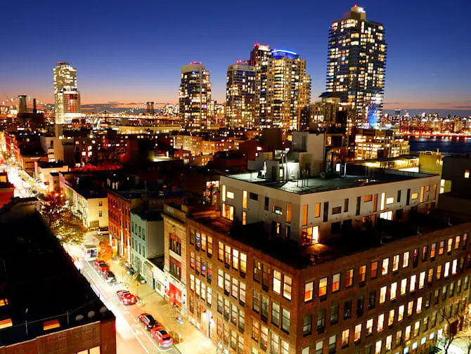 Things to do and see in Williamsburg - Night at Rooftop