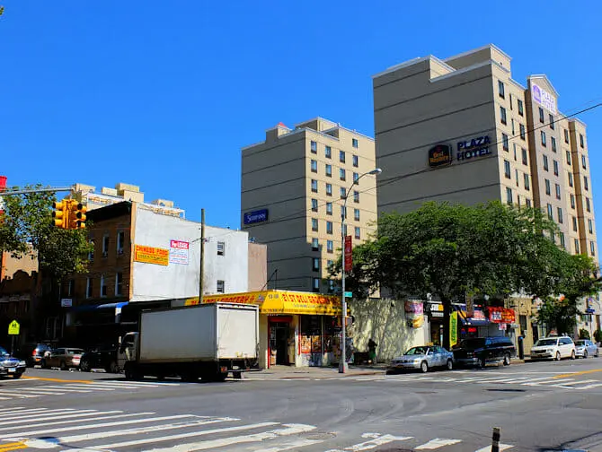 Things to do and see in Long Island City - Buildings