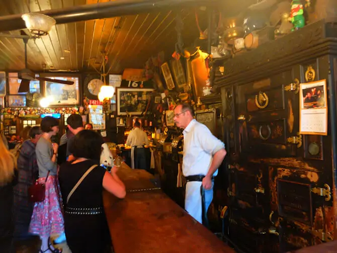 McSorleys in New York inside