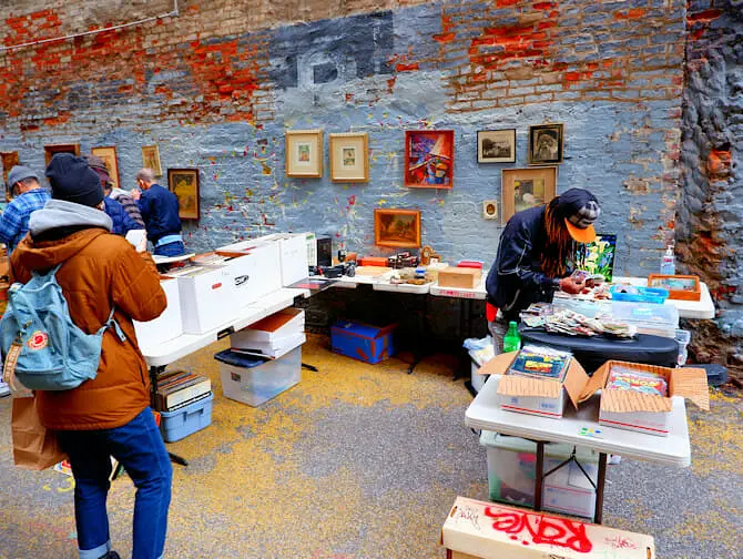 Flea markets in New York - Chelsea Flea