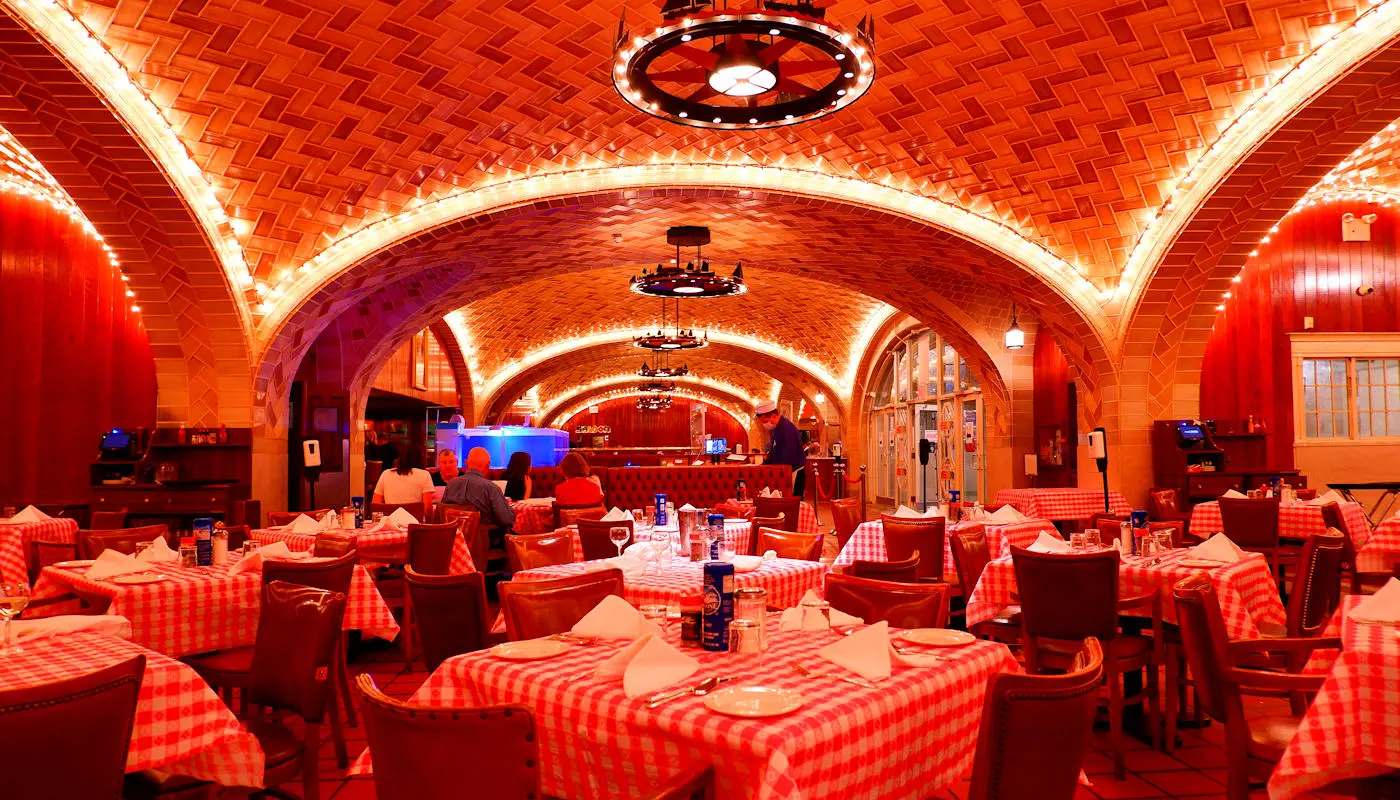 Romantic Restaurants and Bars in New York - Oyster Bar