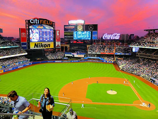 New York on a Budget - Sports game