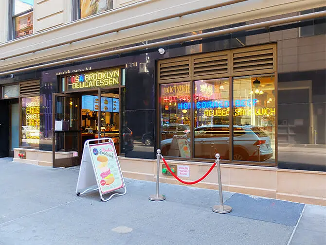 Breakfast in New York - USA Brooklyn Delicatessen