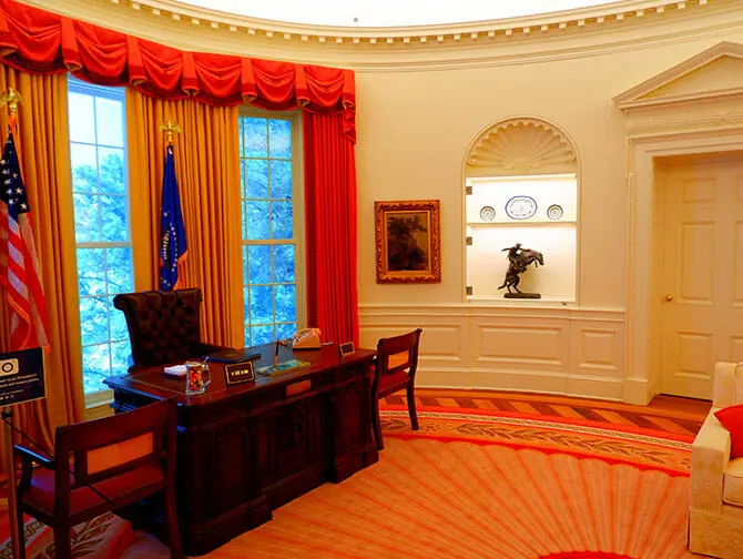 New-York Historical Society - Meet the Presidents and the Oval Office
