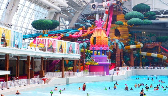 Swimming in New York - DreamWorks Water Park