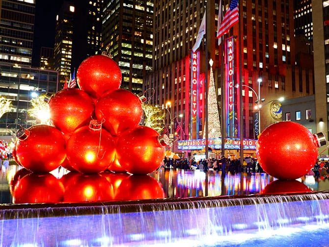 New York Walking Routes - Christmas in New York Impression