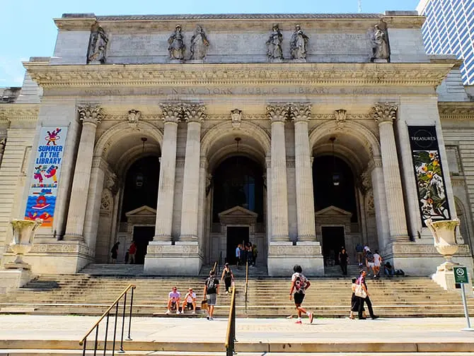 Superheroes Tour in New York - New York Public Library