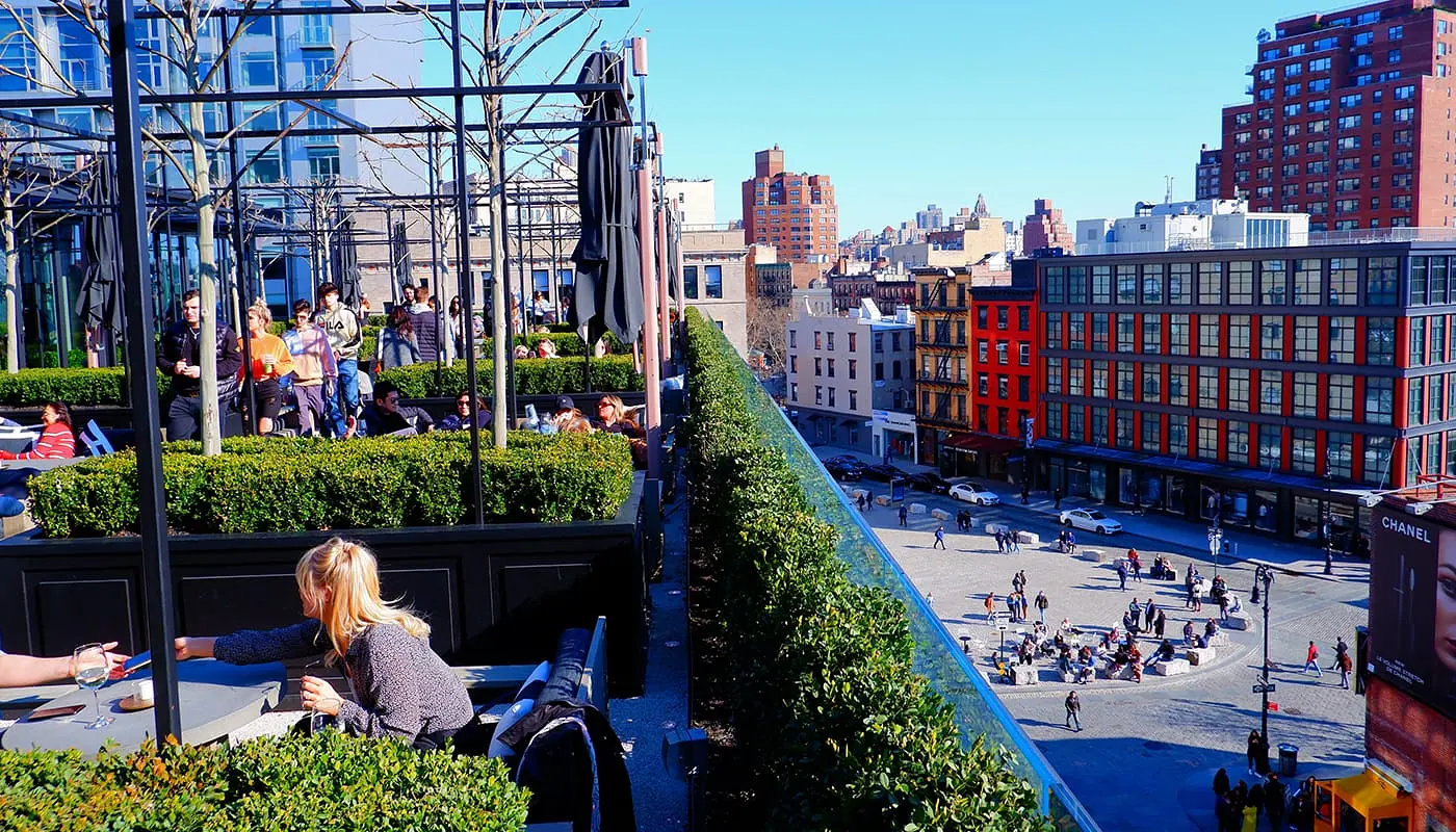 The Best Rooftop Bars of New York - RH Rooftop Restaurant