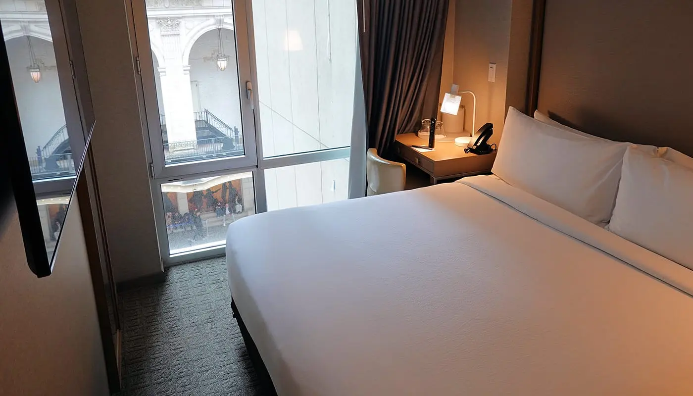Hotels on Times Square - SpringHill Suites by Marriott New York Manhattan Times Square