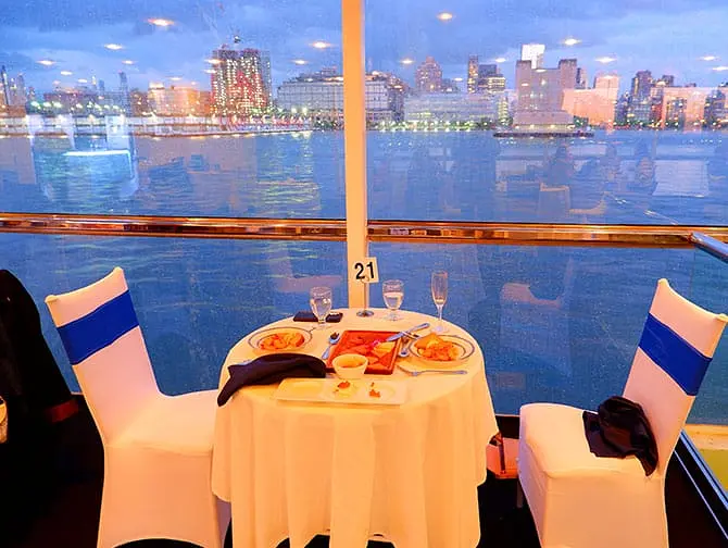 Manhattan Dinner Cruise in New York