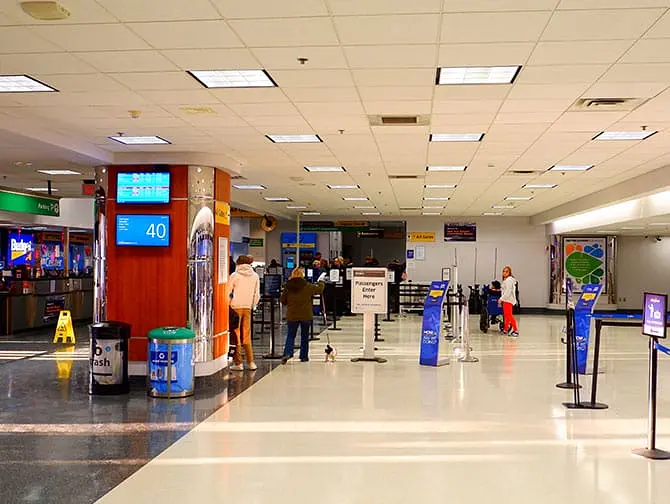 New York Stewart International Airport (SWF) - New York Airport
