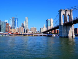 Taking Photos in New York - Brooklyn Bridge