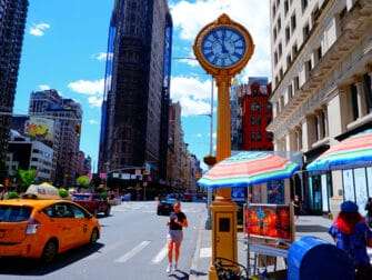 Time Difference London – New York - Clock