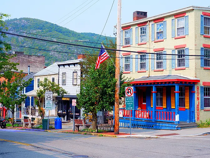 Metro-North Railroad in New York - Day Trip to Cold Spring