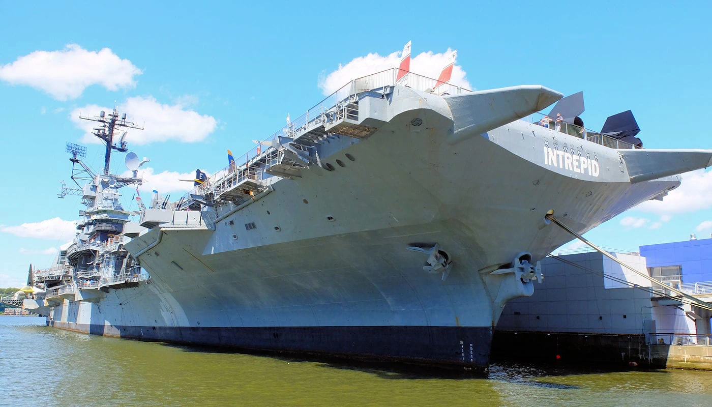 Top New York Museums - Intrepid