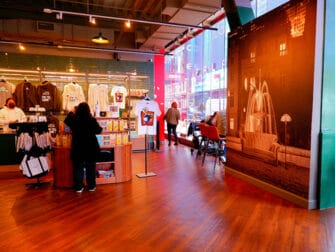 Central Perk Coffeehouse in New York - Shop to get merchandise