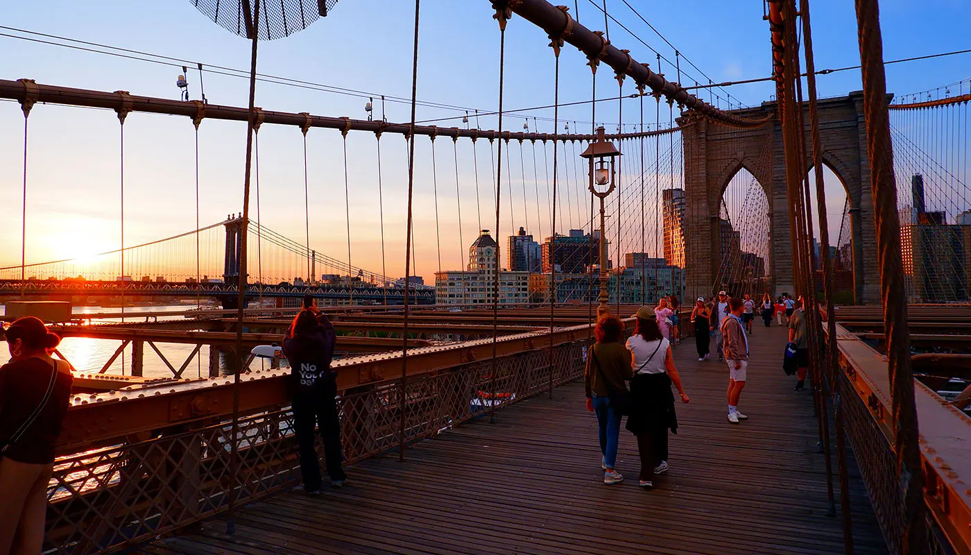 New York 6 Day Itinerary - Walk the Brooklyn Bridge at Sunrise
