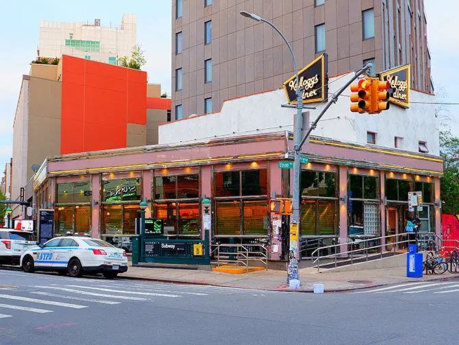 Diners in New York - Kellogg's Diner