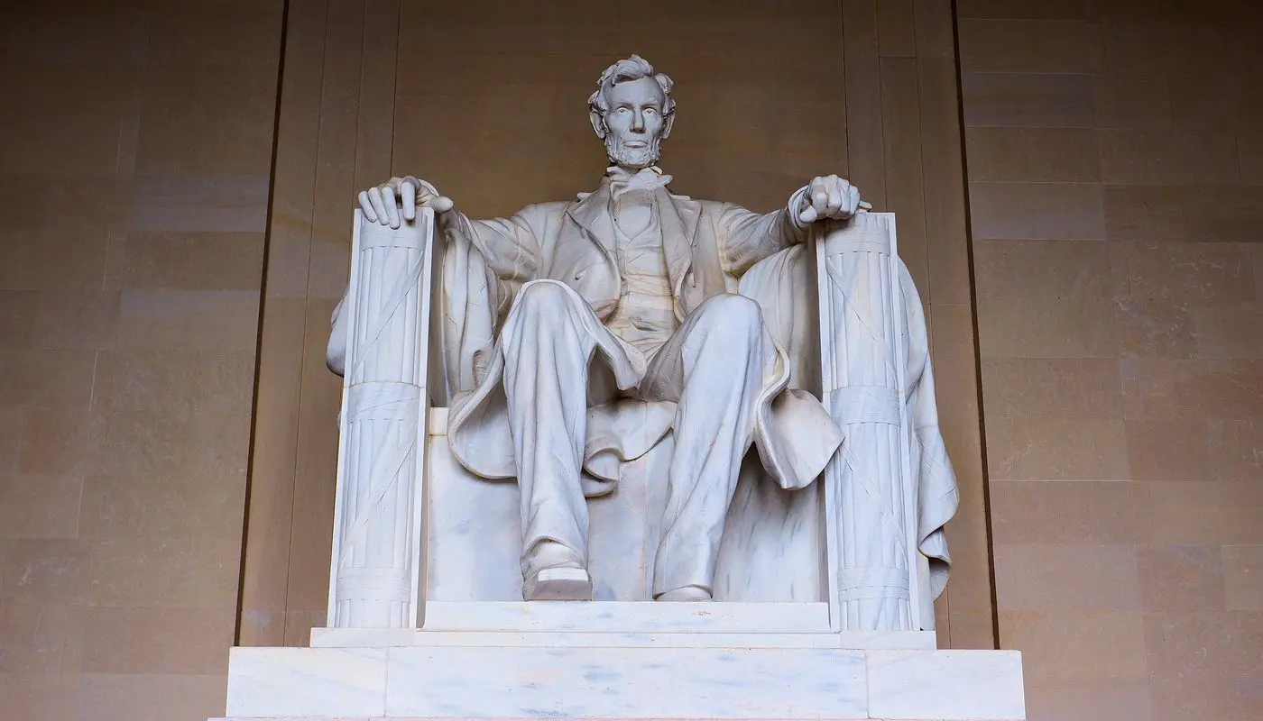 How to visit Washington D.C. from New York -   Lincoln Memorial