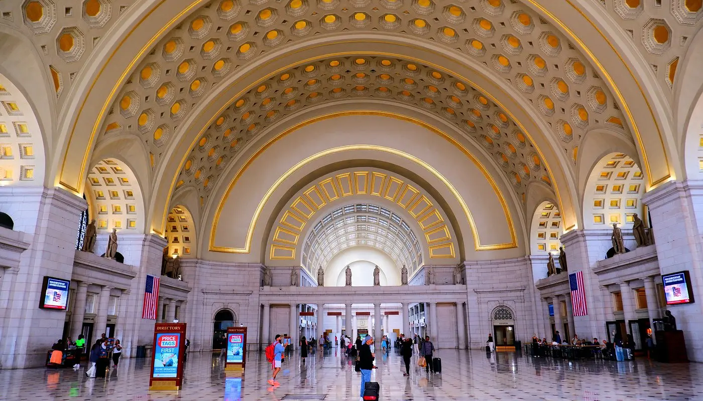 How to visit Washington D.C. from New York - Train Station