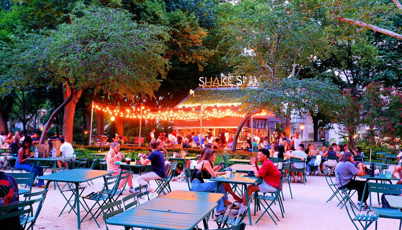 Madison Square Park in New York - Shake Shack